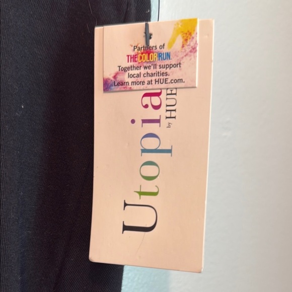 Utopia by HUE Small Cotton Black Leggings with Slits The Color Run - Picture 3 of 7